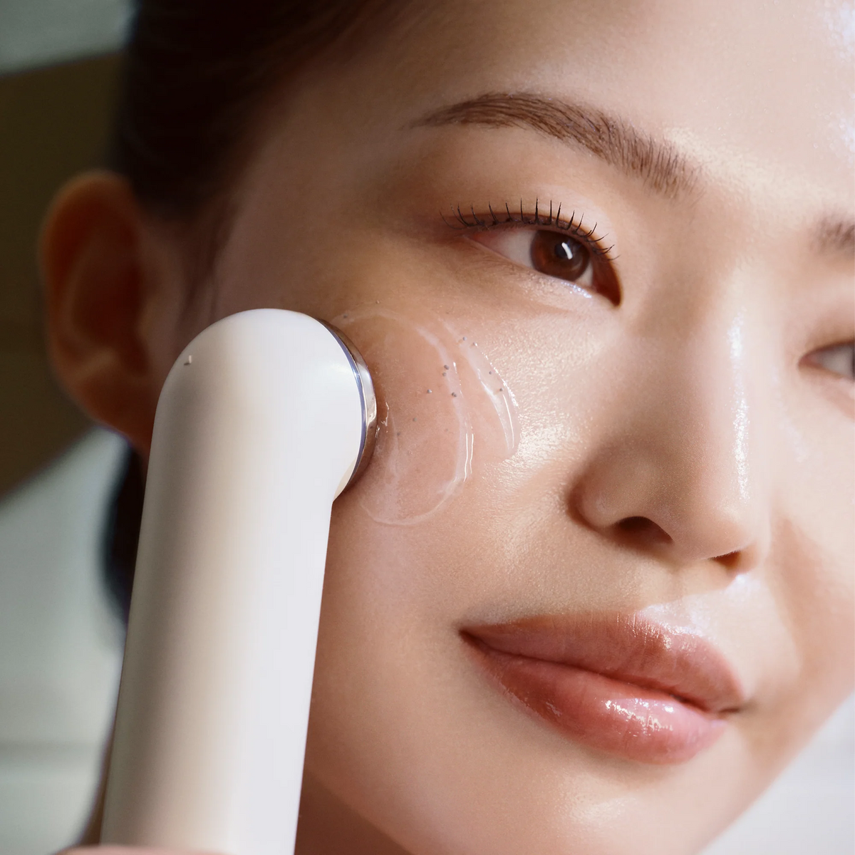 Clearer Skin. More Confidence Daily.