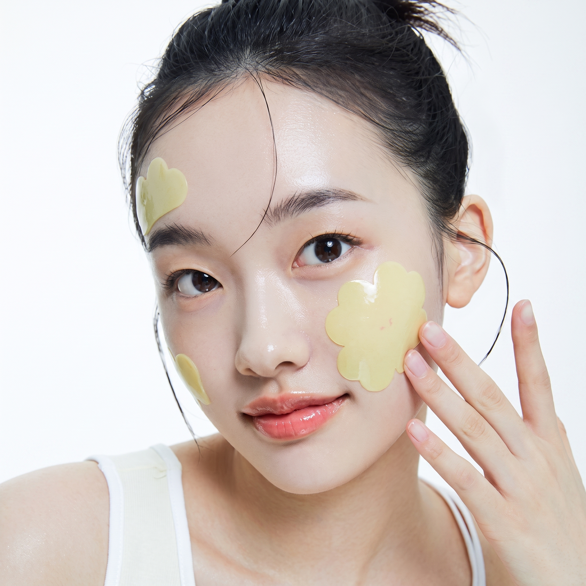 Brighter Skin. More Confidence Daily.
